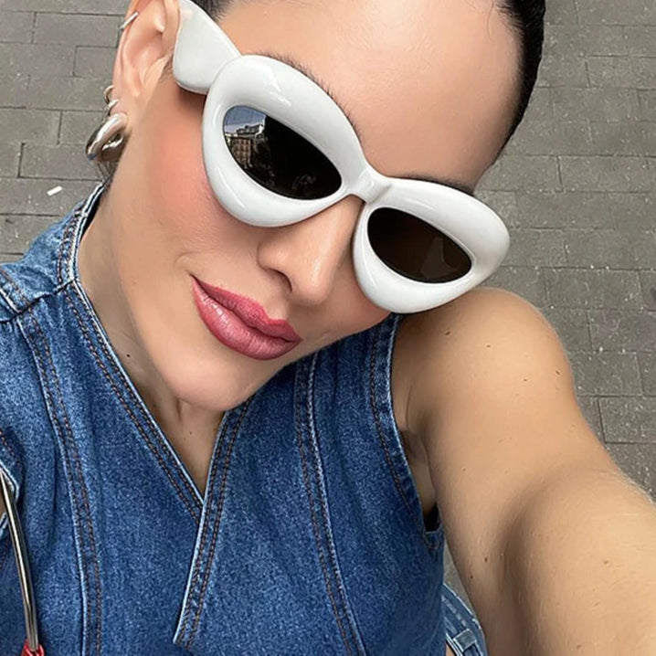 Oversized Lip-Shaped Sunglasses