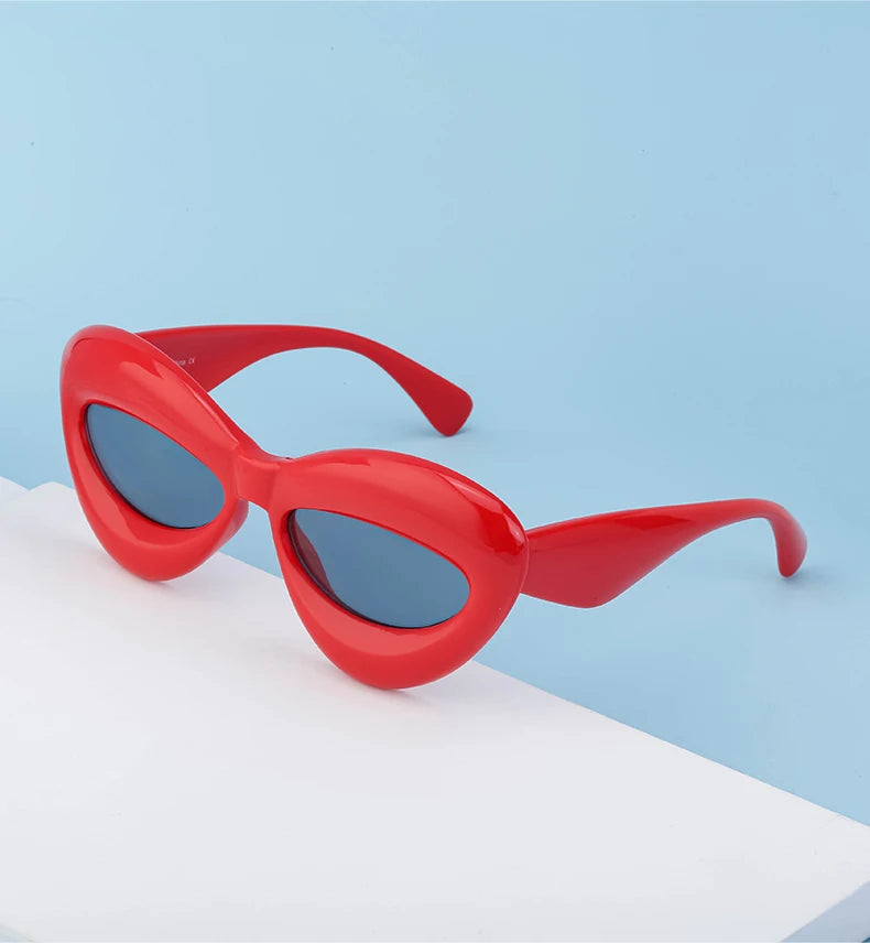 Oversized Lip-Shaped Sunglasses