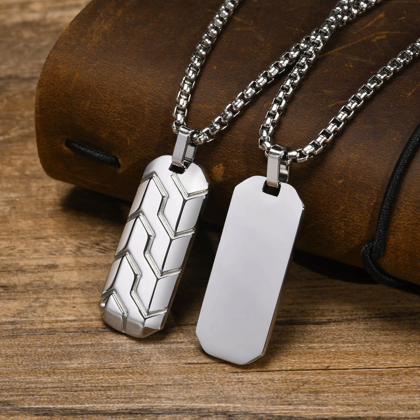 Tyre Pattern Military Army Style Dog Tag Pendant Necklace