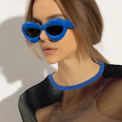 Oversized Lip-Shaped Sunglasses
