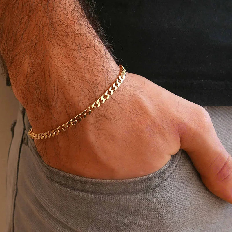Curb Link Chain Stainless Steel Bracelet in Gold - 5mm