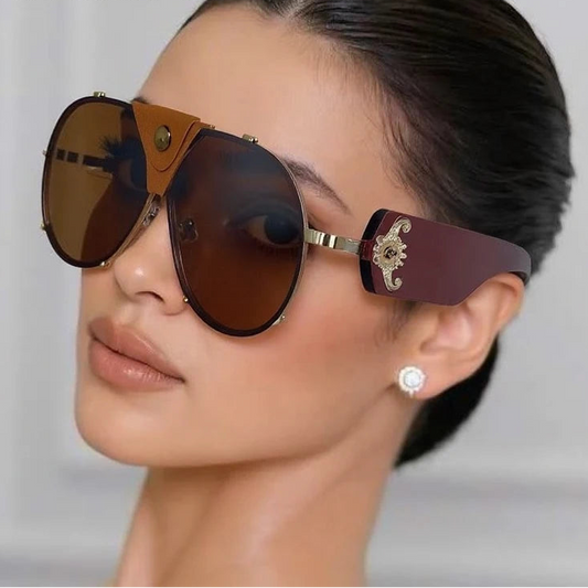 Sunglasses with decorative arm